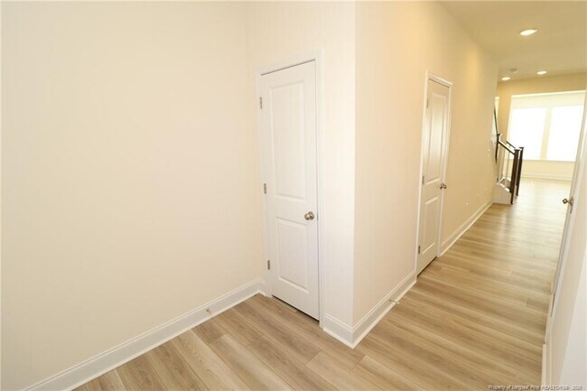 Foto del edificio - 917 Kensley Grv Ln