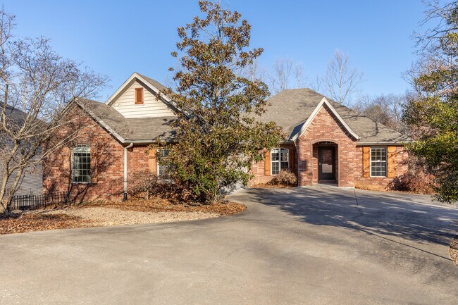 Building Photo - 1 Winchester Ln