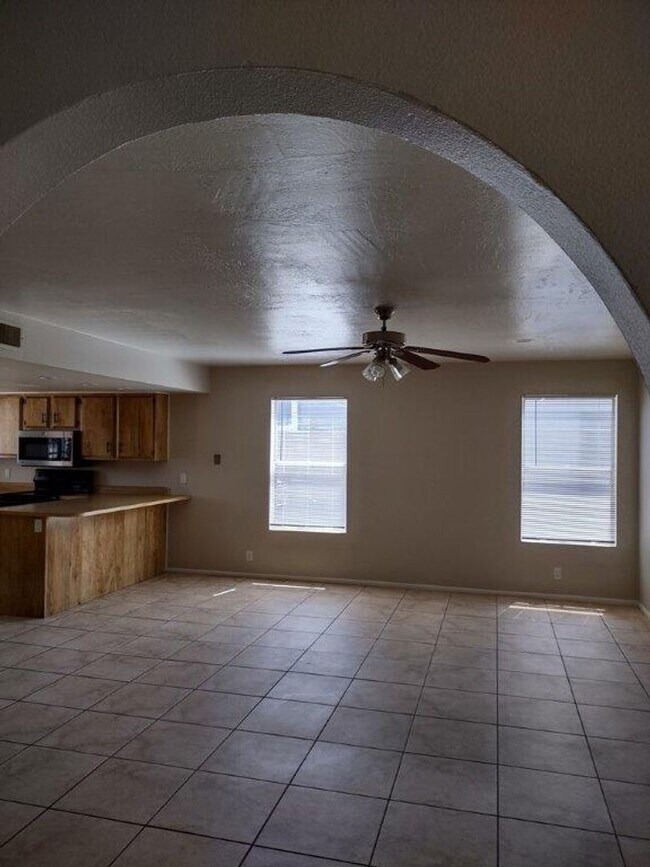 Foto del edificio - 7120 W Sunnyslope Ln