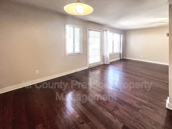 Building Photo - 7857 E Keim Dr