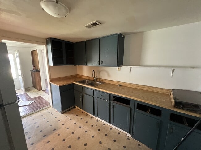 Foto del edificio - 1287 E Willard Ave