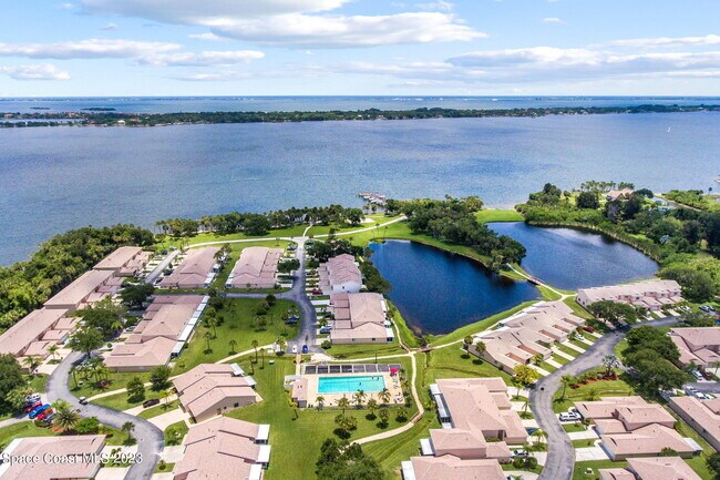 Building Photo - 271 Forecast Ln