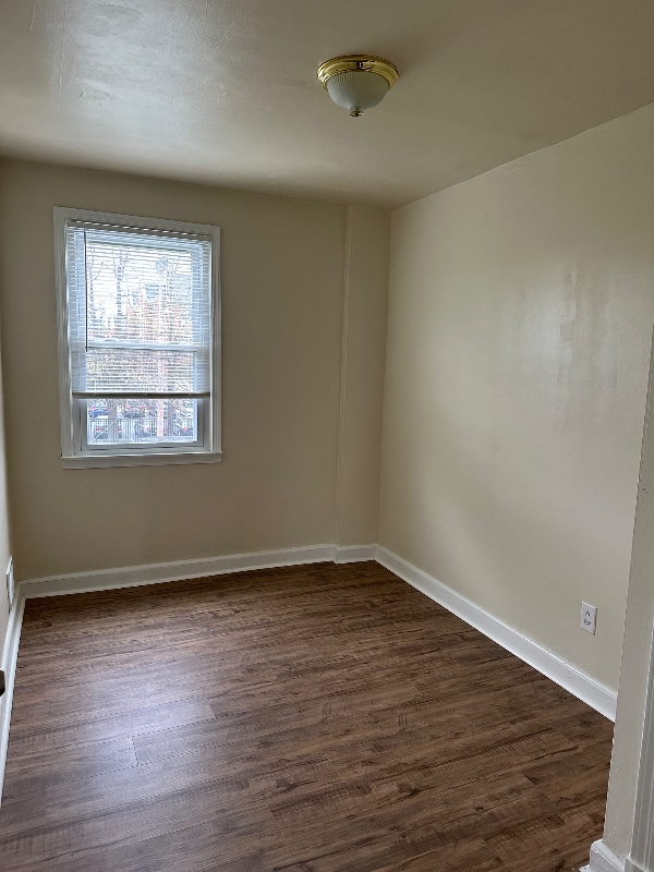 Foto del edificio - 1504 E Cold Spring Ln