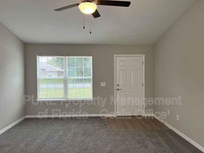 Foto del edificio - 194 Fisher Loop