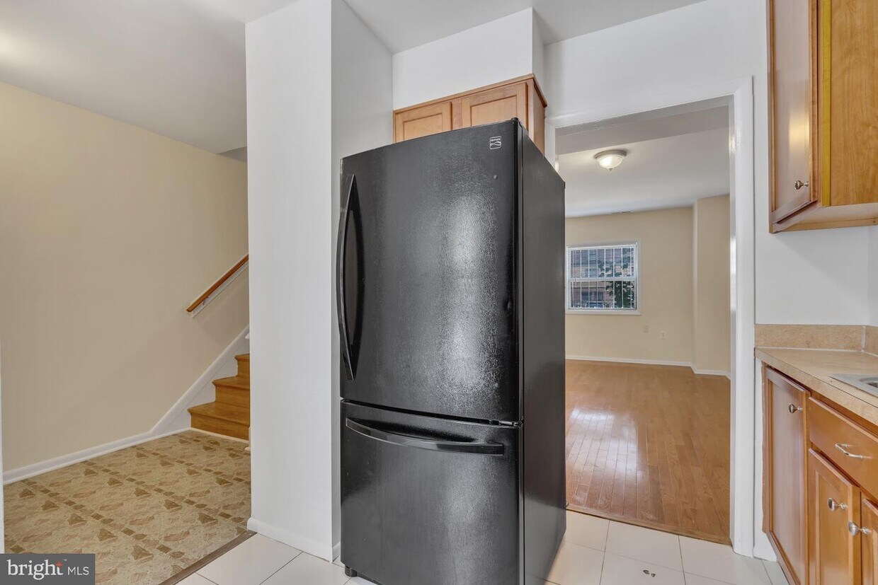 Primary Photo - 1329 Riggs St NW