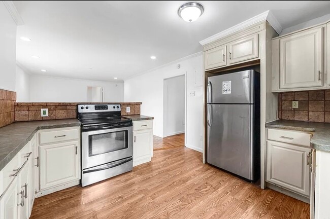 Building Photo - 1603 Bushwick Ave