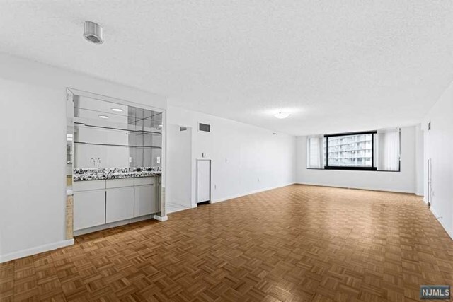 Foto del edificio - 1512 Palisade Ave