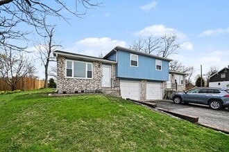 Building Photo - 1440 S Hamilton St