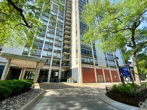 Building Photo - 1360 N Sandburg Terrace