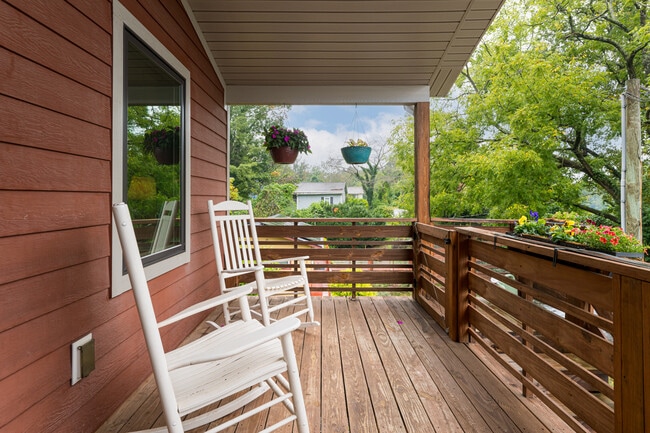 Building Photo - 11 Alta Ave