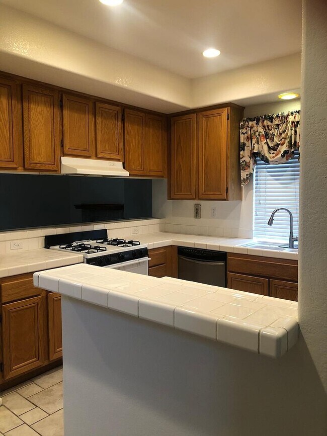 Foto del edificio - 108 Citrus Ranch Rd