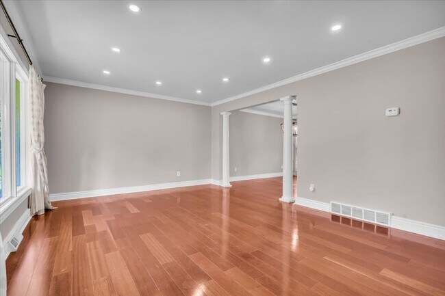 Building Photo - 4158 Cherrywood Dr