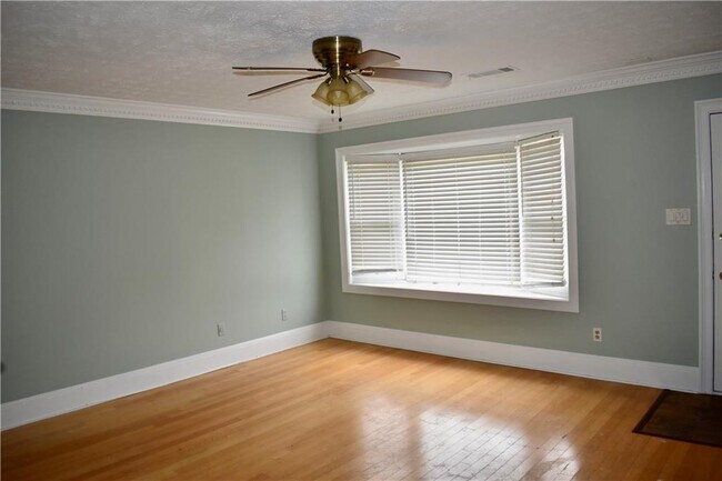 Foto del edificio - 6106 Queen Anne Ct