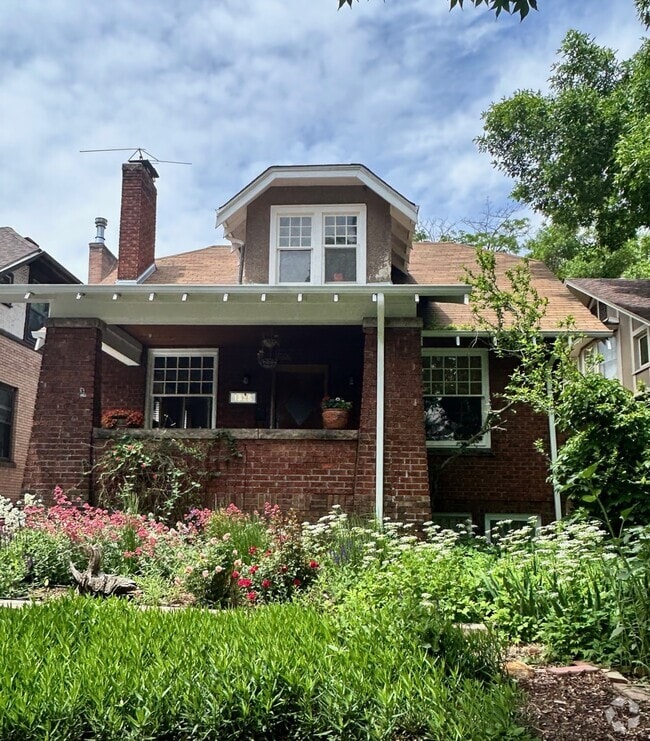 Building Photo - 1635 Madison St