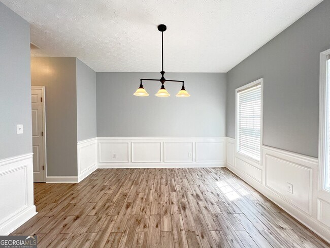 Building Photo - 540 Langham Cir