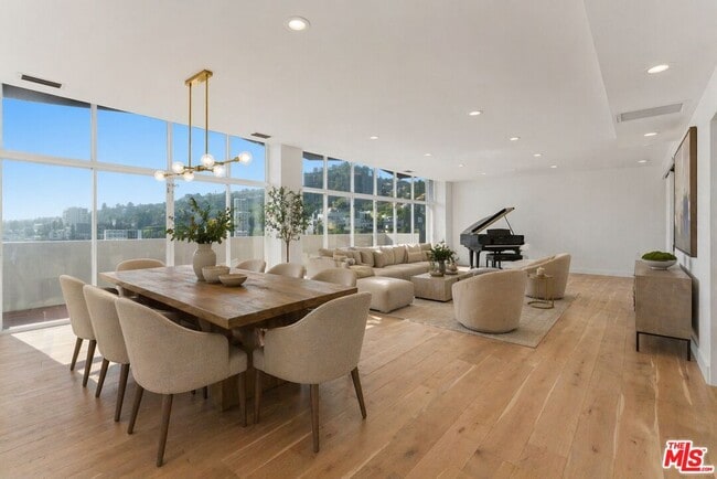 Building Photo - 1155 N La Cienega Blvd
