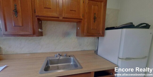 Foto del edificio - 349 Pleasant St