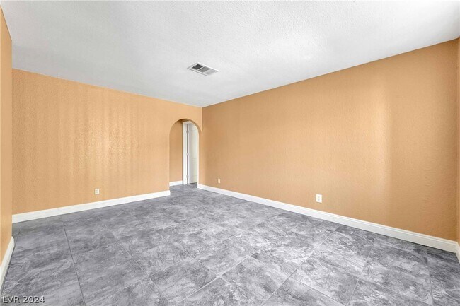 Building Photo - 1824 N Decatur Blvd
