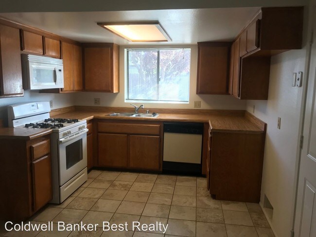 Building Photo - 21541 Golden Hills Blvd