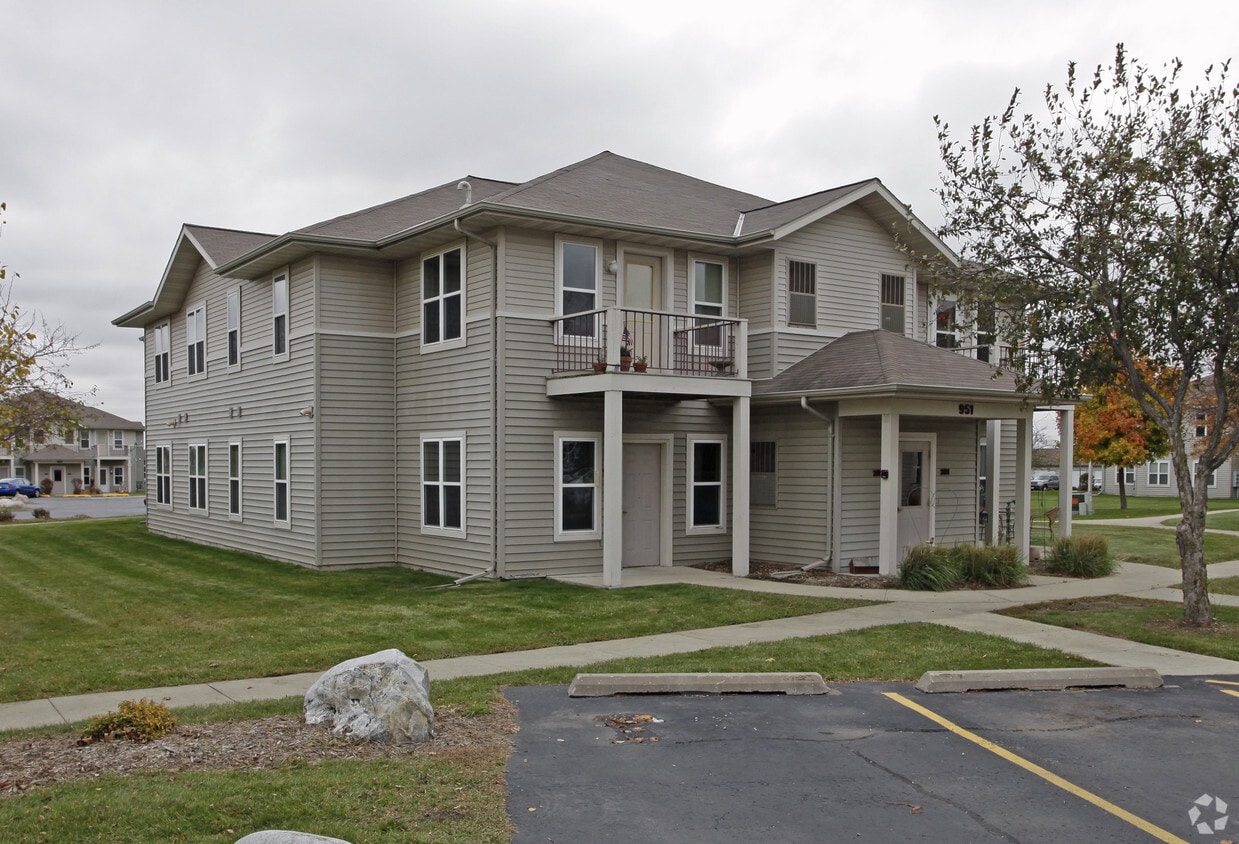 The Landings 965 Wilcox St Waupun, WI Apartments for Rent in Waupun