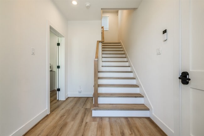 Foto del edificio - 412 N Nagle St