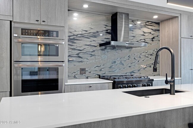 Foto del edificio - 7157 E Rancho Vista Dr