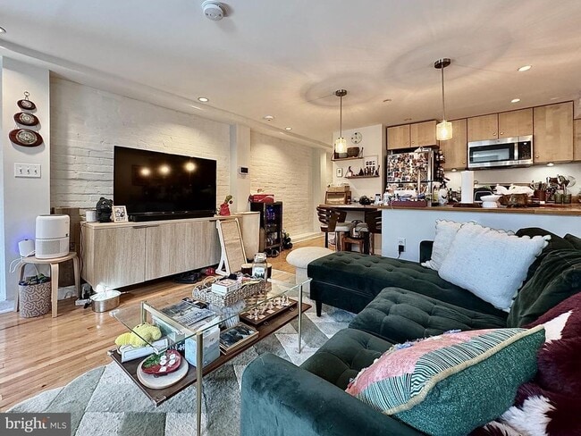 Building Photo - 2017 13th St NW