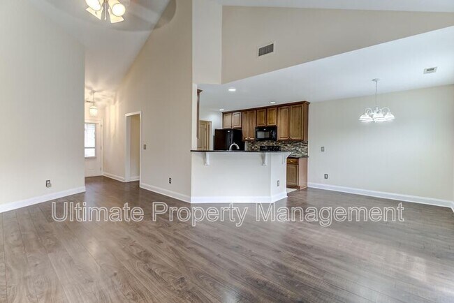 Foto del edificio - 902 Kiwi Ln