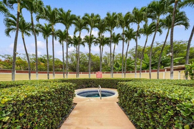 Foto del edificio - Fairway Terrace | Renovated 2BR/2BA Condo ...