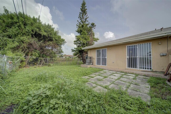 Foto del edificio - 10450 SW 172nd St