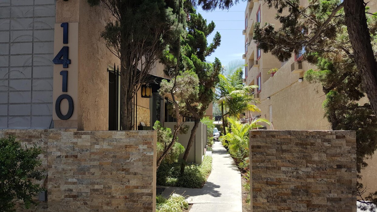 Primary Photo - 1410 Venice Blvd.