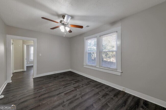 Building Photo - 1333 Womack Ave