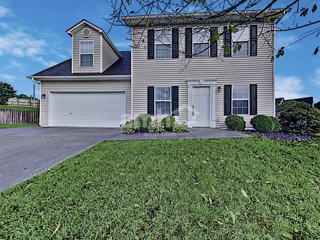 Building Photo - 2000 Farmstead Ln