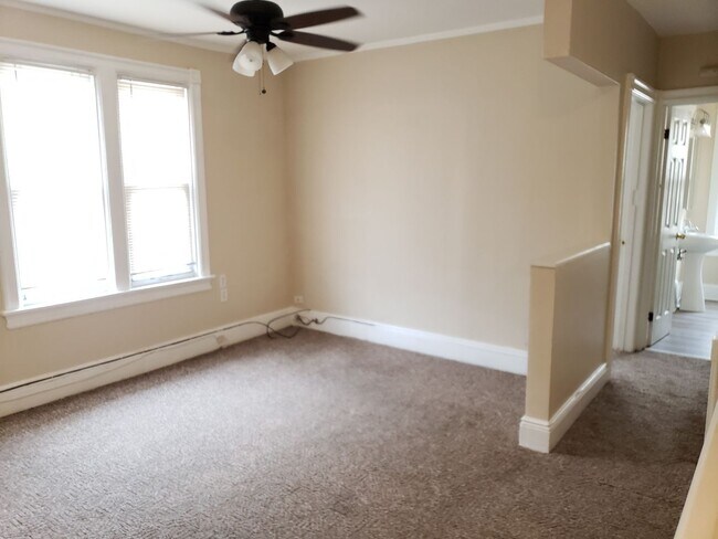 Building Photo - Butler 2336-2338