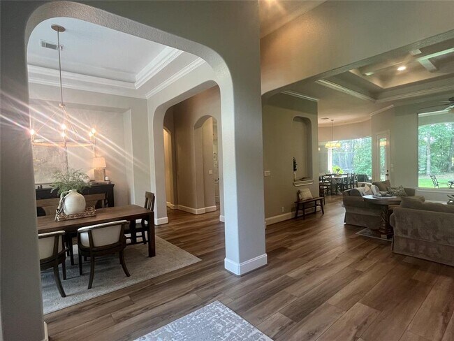 Building Photo - 28015 Buena Way