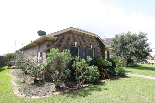 Building Photo - 907 Aft Valley Dr