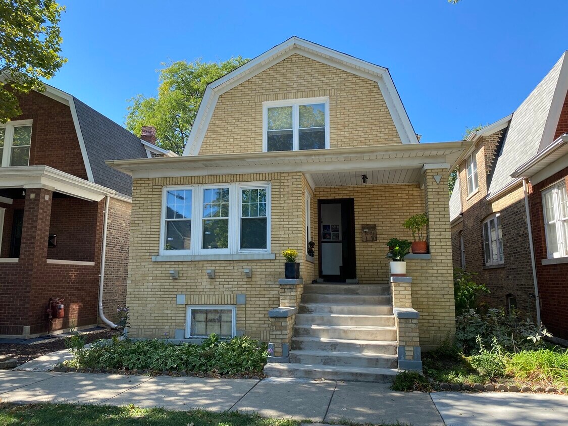 3712 N Richmond St, Chicago, IL 60618 House Rental in Chicago, IL