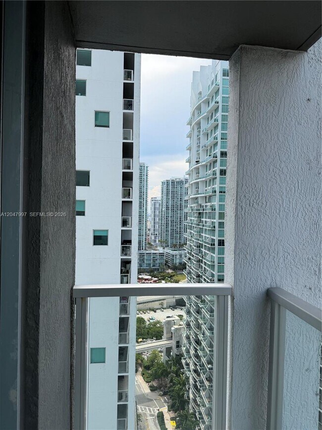 Foto del edificio - 500 Brickell Ave