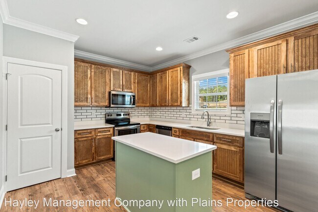 Building Photo - 4 br, 4.5 bath House - 928 Logan Court