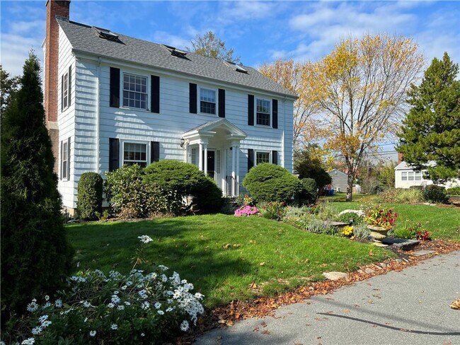 Building Photo - 20 Sagamore St