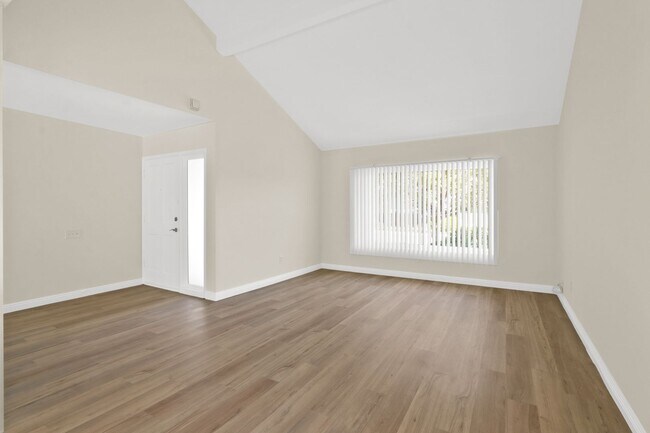 Building Photo - Spacious Home in Hacienda Heights