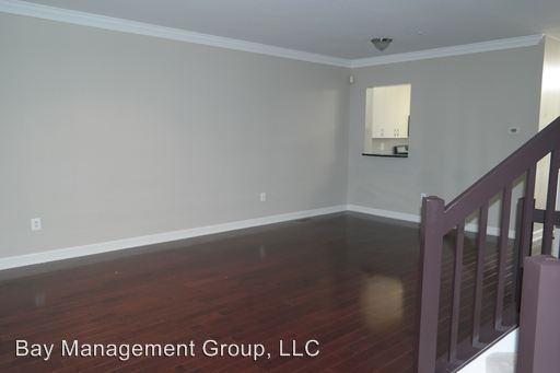 Building Photo - 43 Stridesham Ct