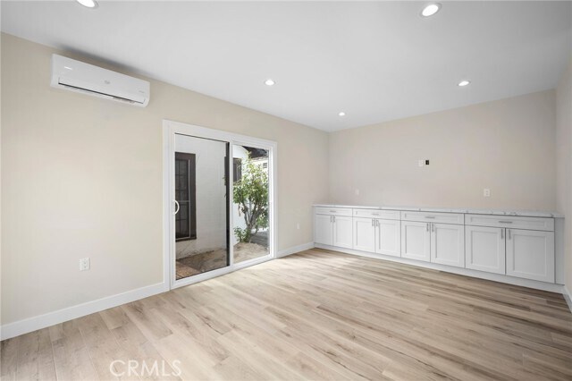 Foto del edificio - 417 Riverdale Dr
