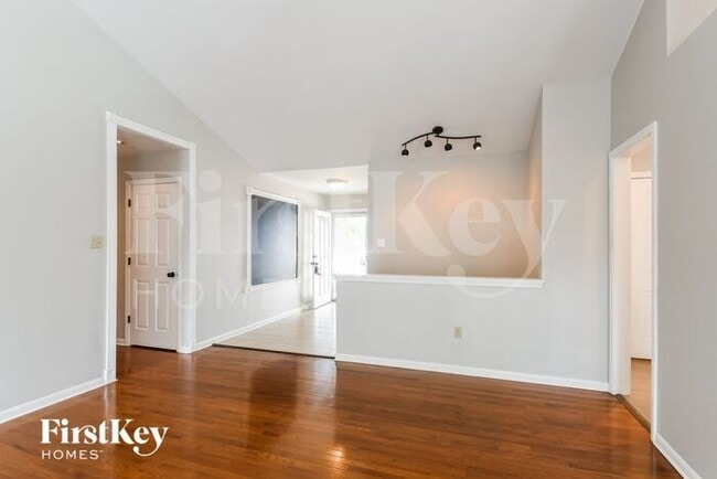 Foto del edificio - 1520 Fox Ridge Ct