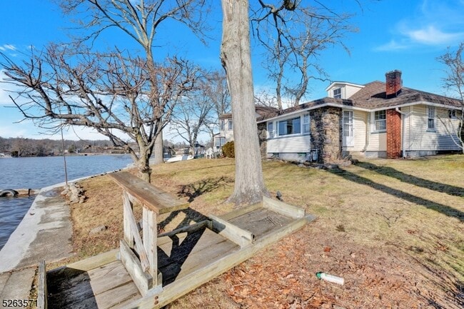 Building Photo - 41 Lenape Trail