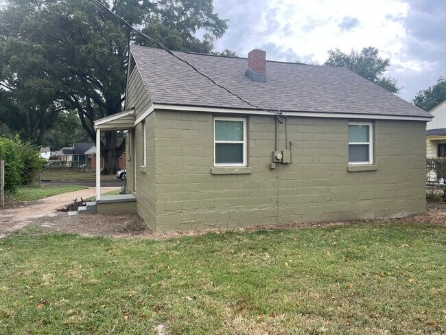 Foto del edificio - REDUCED DEPOSIT!