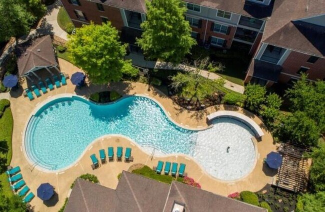 Foto del edificio - 2855 Commercial Center Blvd