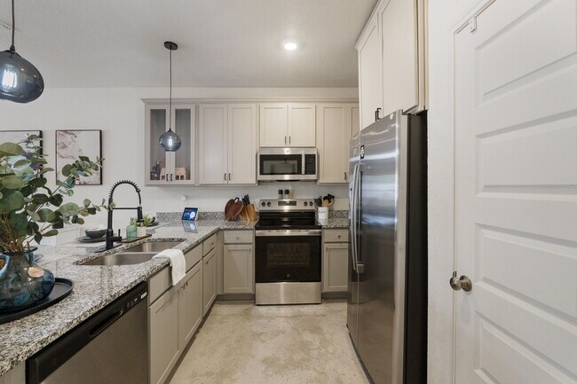 Building Photo - 803 Wax Myrtle Ct