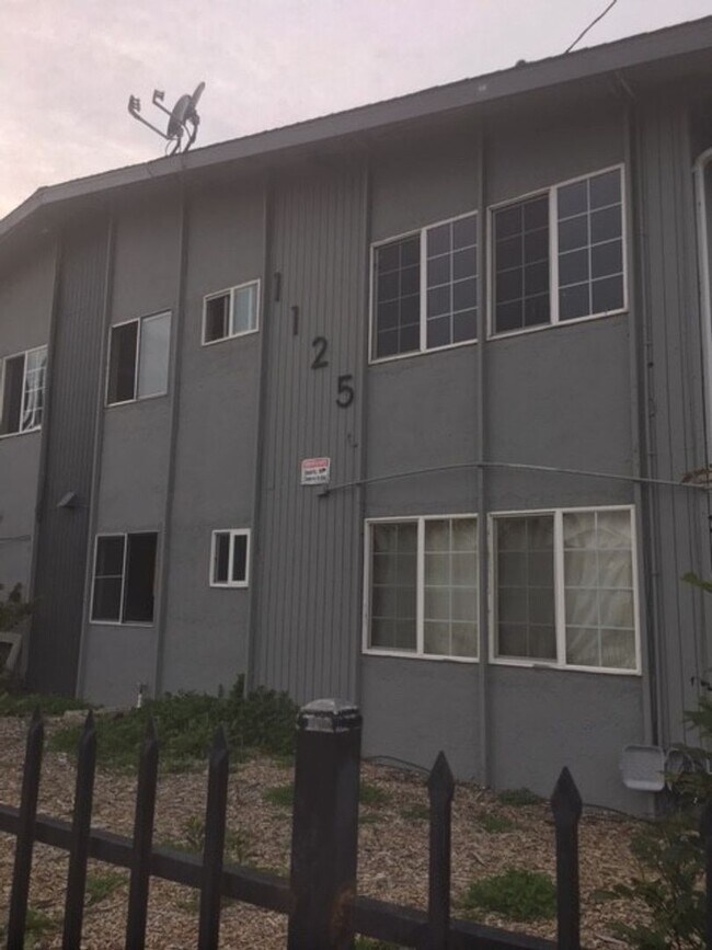 Foto del edificio - 1125 Lacey Ln