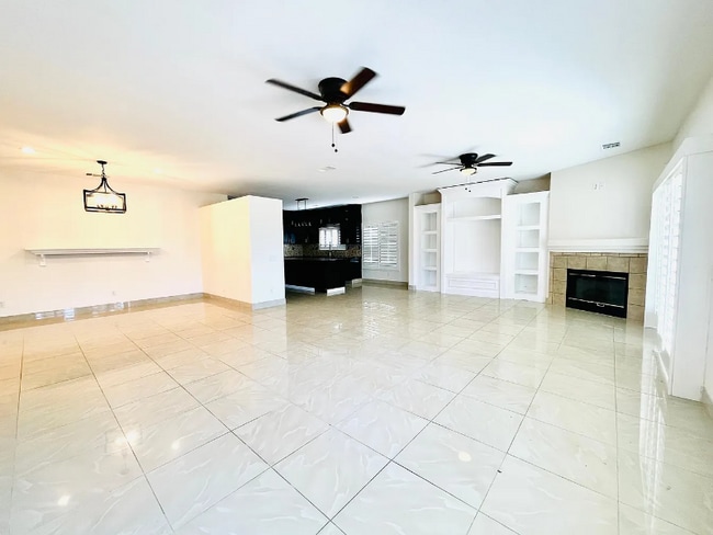 Foto del edificio - 83107 Greenbrier Dr